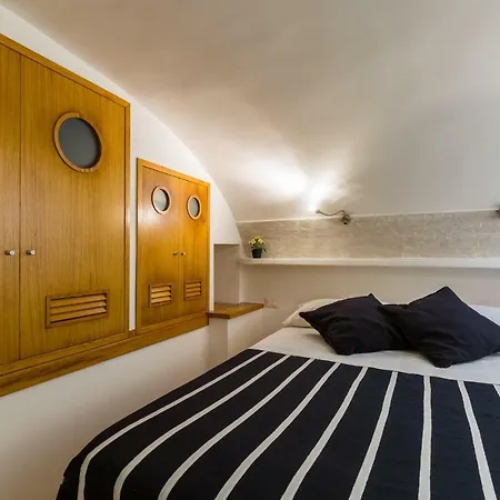 Toledo 27 Apartment Naples